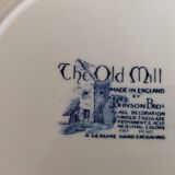 8 blue & white plates
