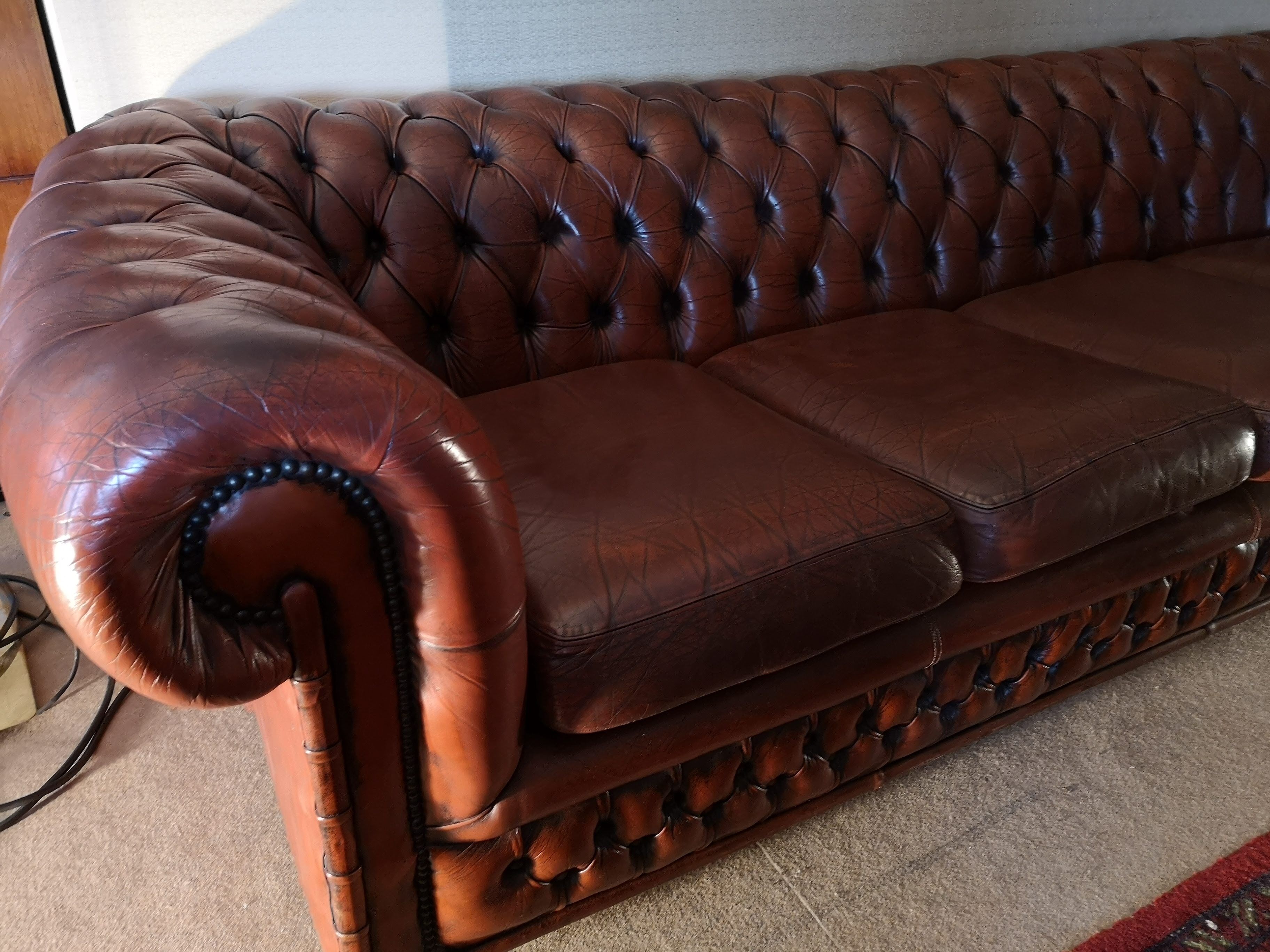 Sofa chesterfield brown leather four seats
