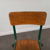 Bureau années 50 et sa chaise d'école