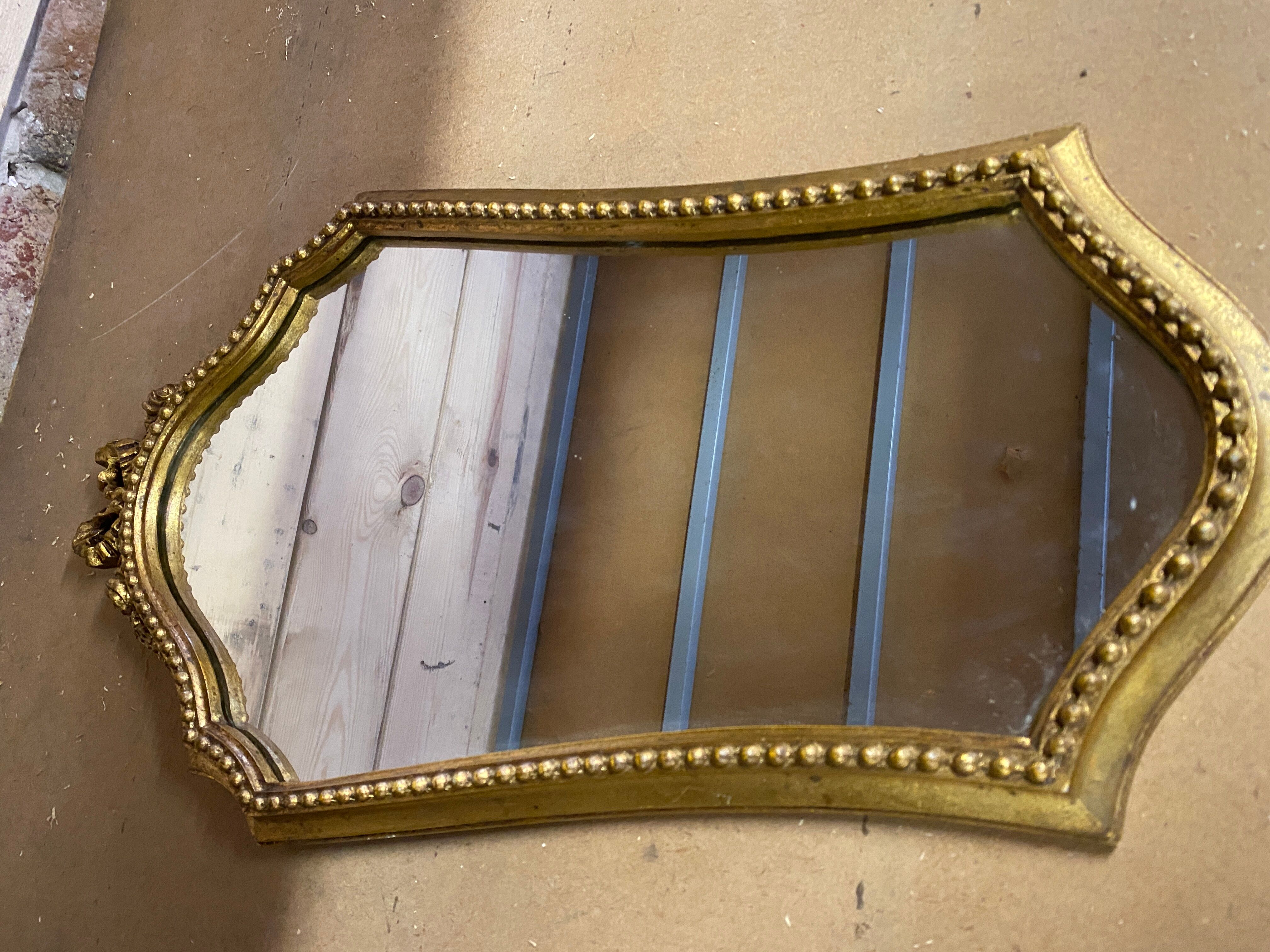 Miroir doré de style Louis XV 30x55cm