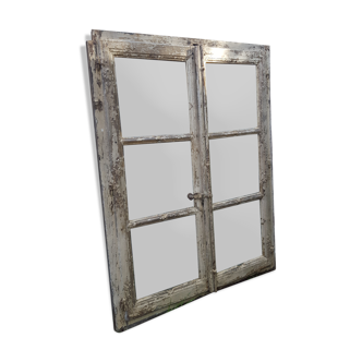 18th double-checked oak window with its frame