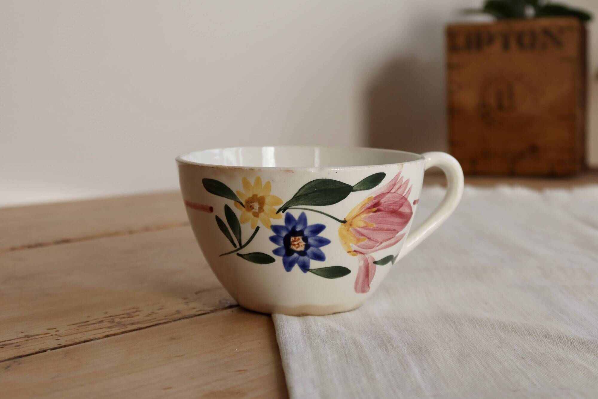 Antique ironstone tea cup Sarreguemines Digoin - Sélestat model