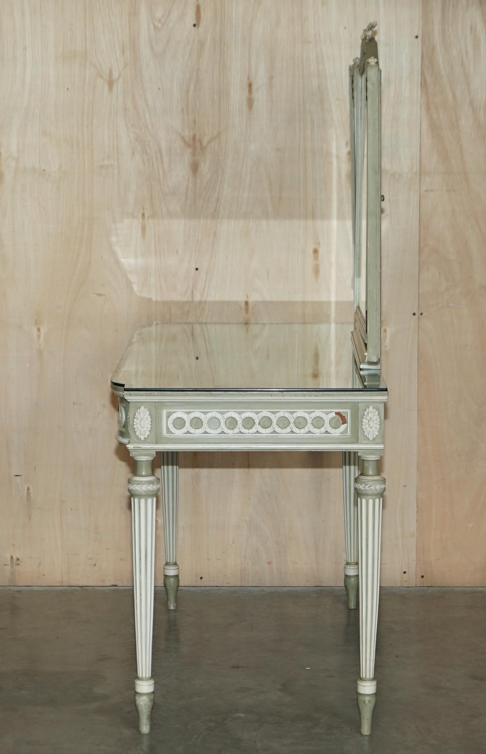 Vintage hairdresser stamped Mellier & Co.