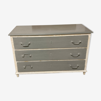 Commode blanc d’ivoire grise