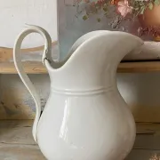 Old pitcher in ironstone Creil and Montereau Barluet (1876-1884)