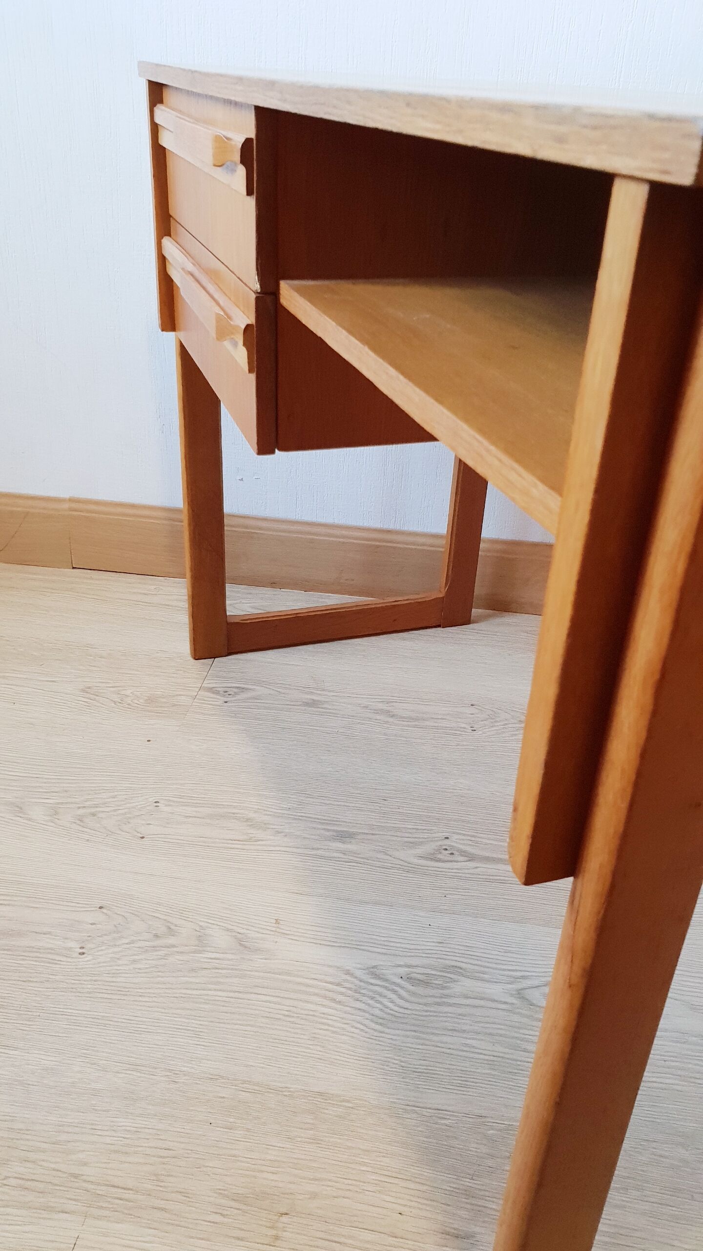 Scandinavian desk