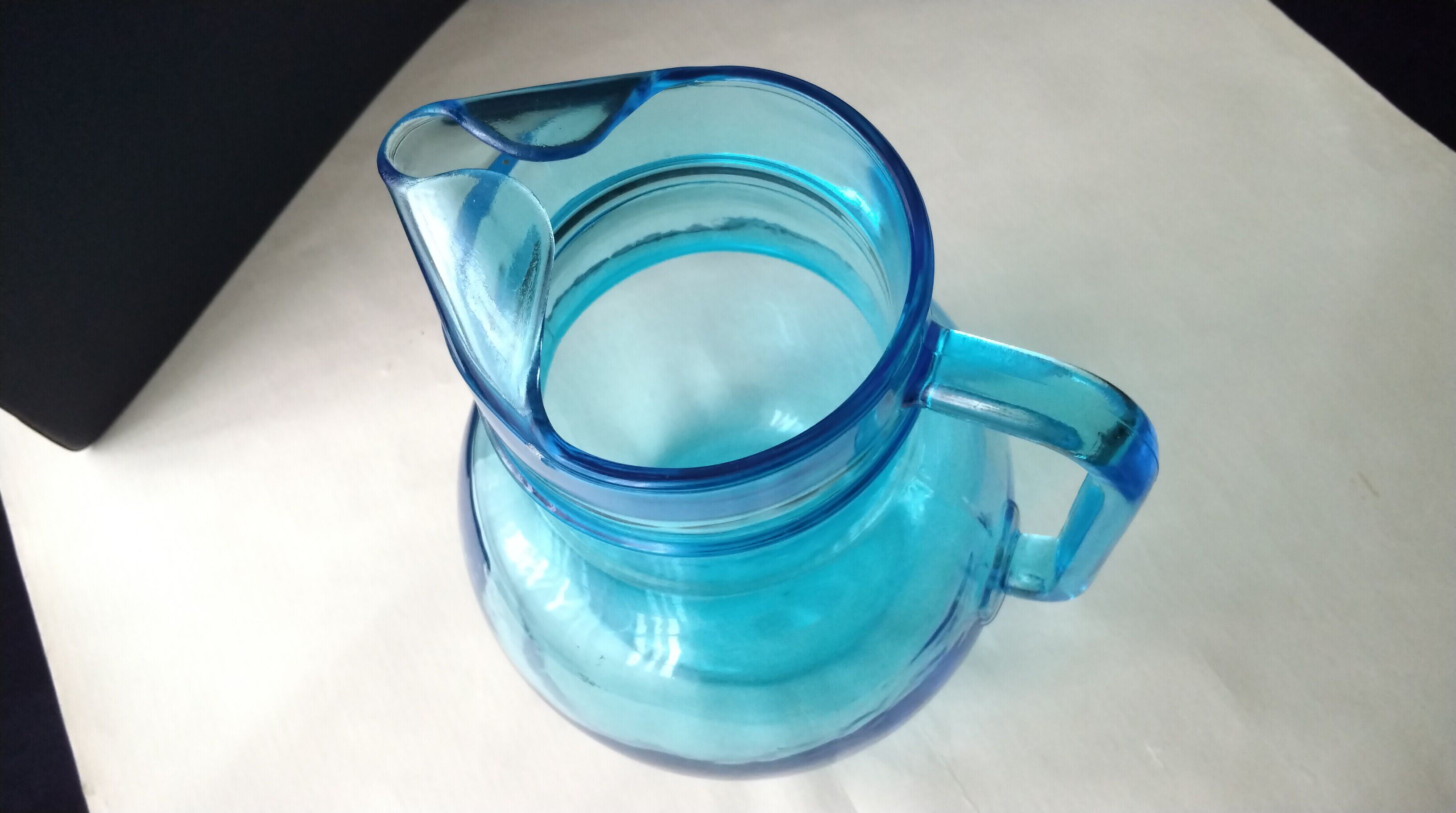 Water jug or orangeade in moulded glass 2 litres