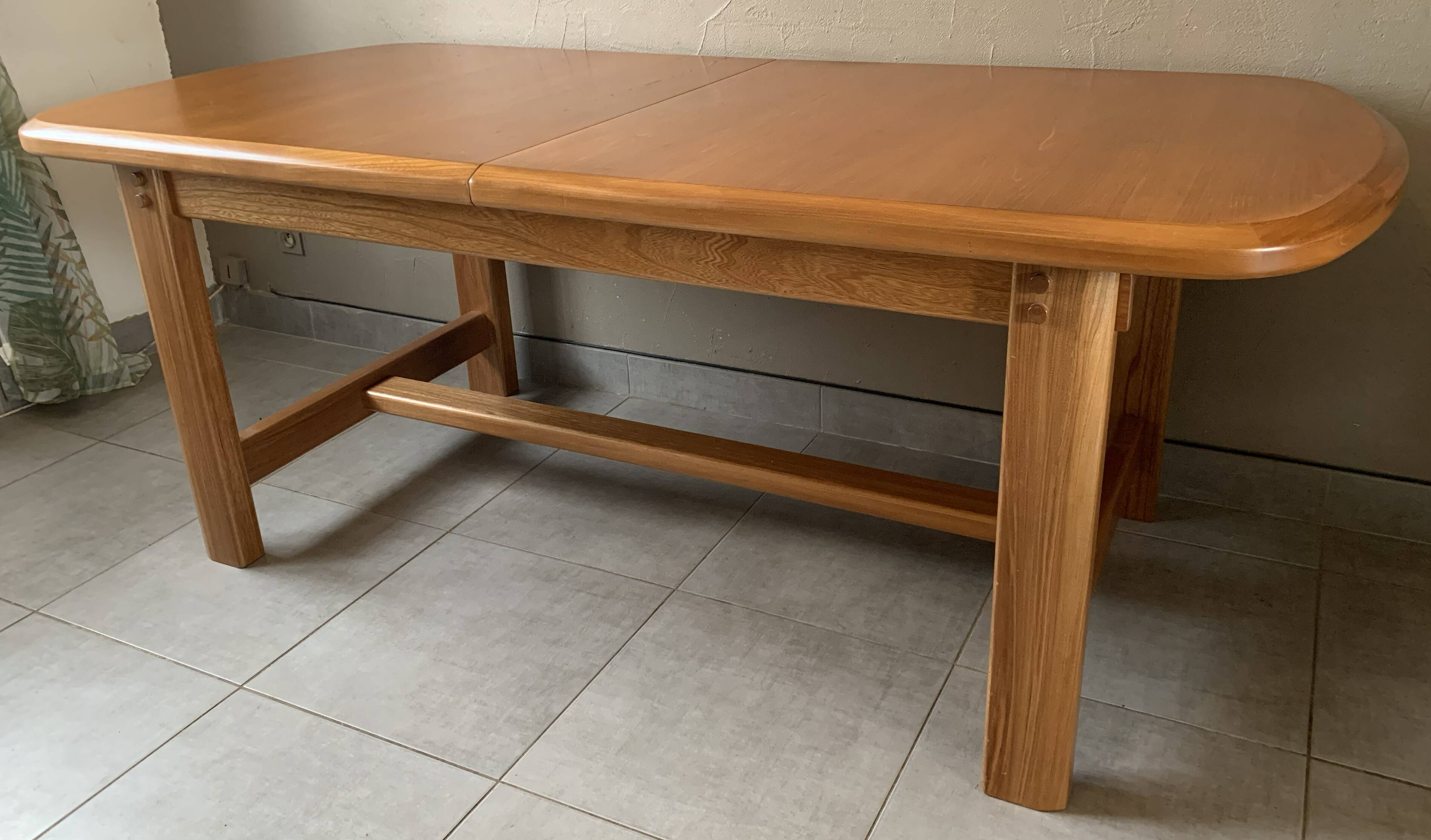 Regain House Elm Dining Room Set