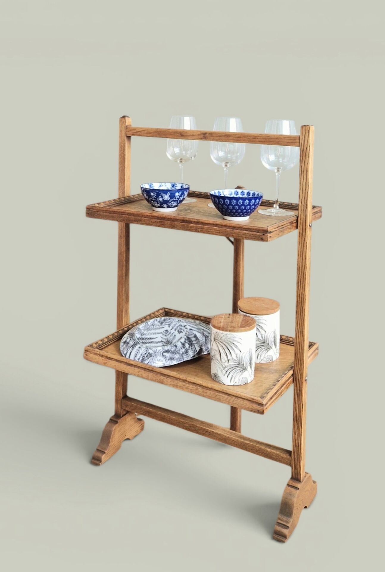 Silent servant, solid wood - Late 19th century - Minimalist side table