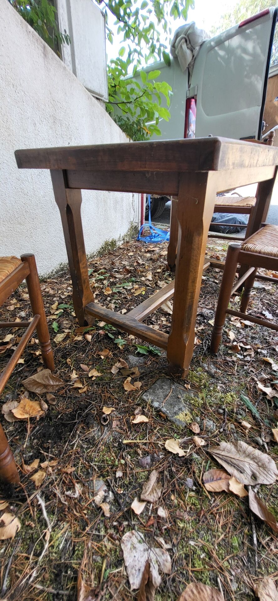 Farm table + chairs