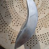 Modernist vase signed from the 70s in cast aluminum