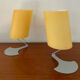 Paire de lampes design en opaline jaune et métal