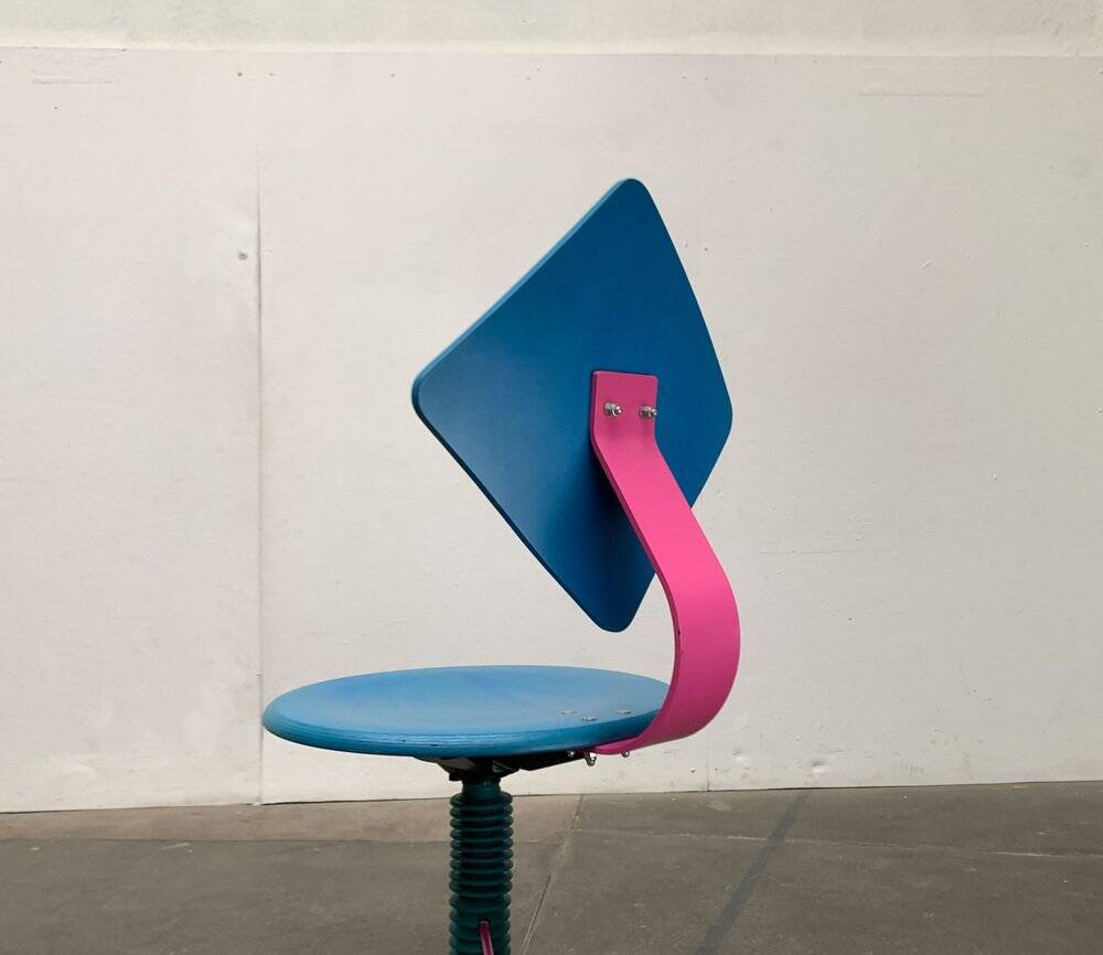 Postmodern German swivel office chair by Impac, 1992