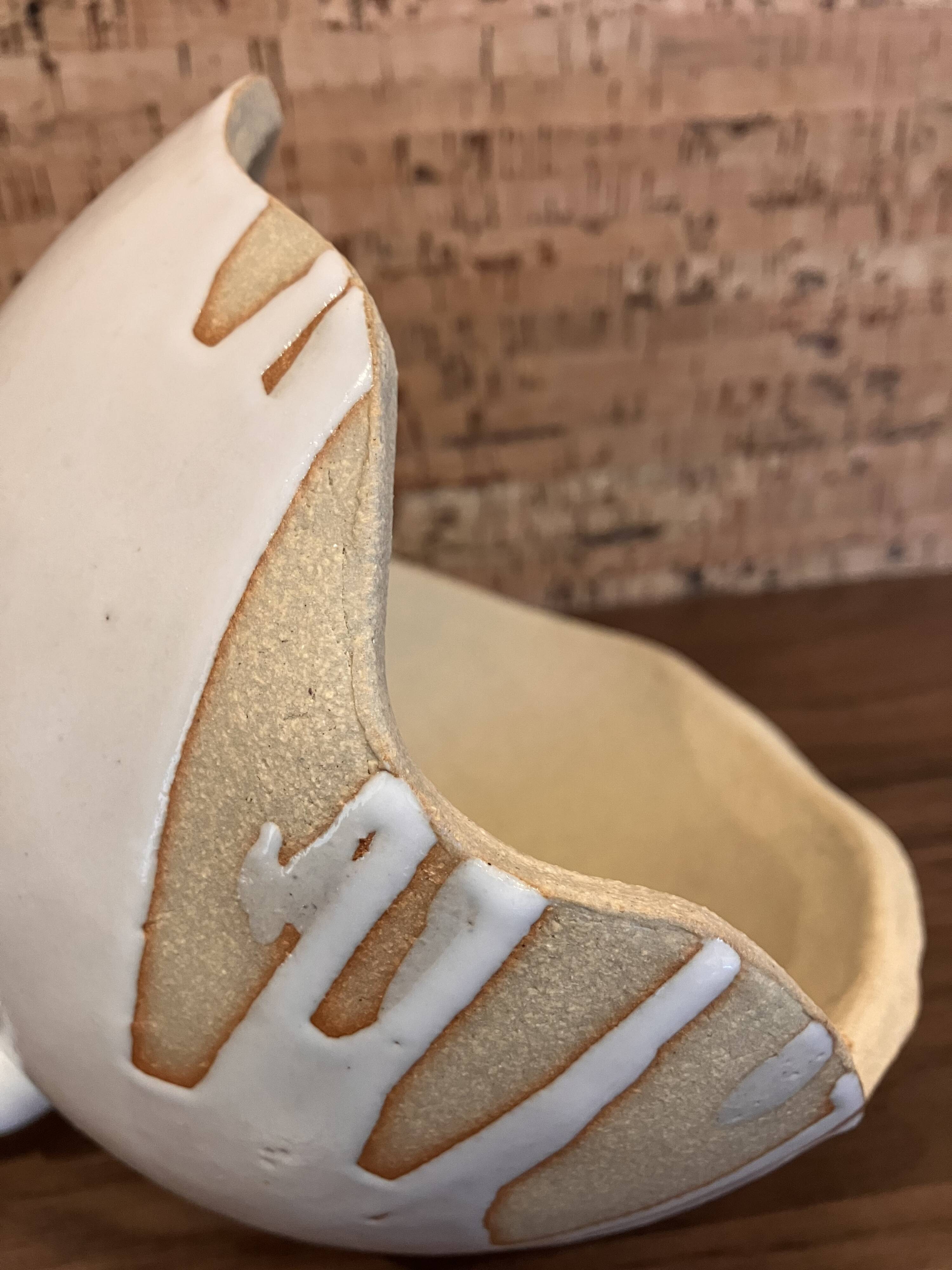 Organic portable lamp in ceramic