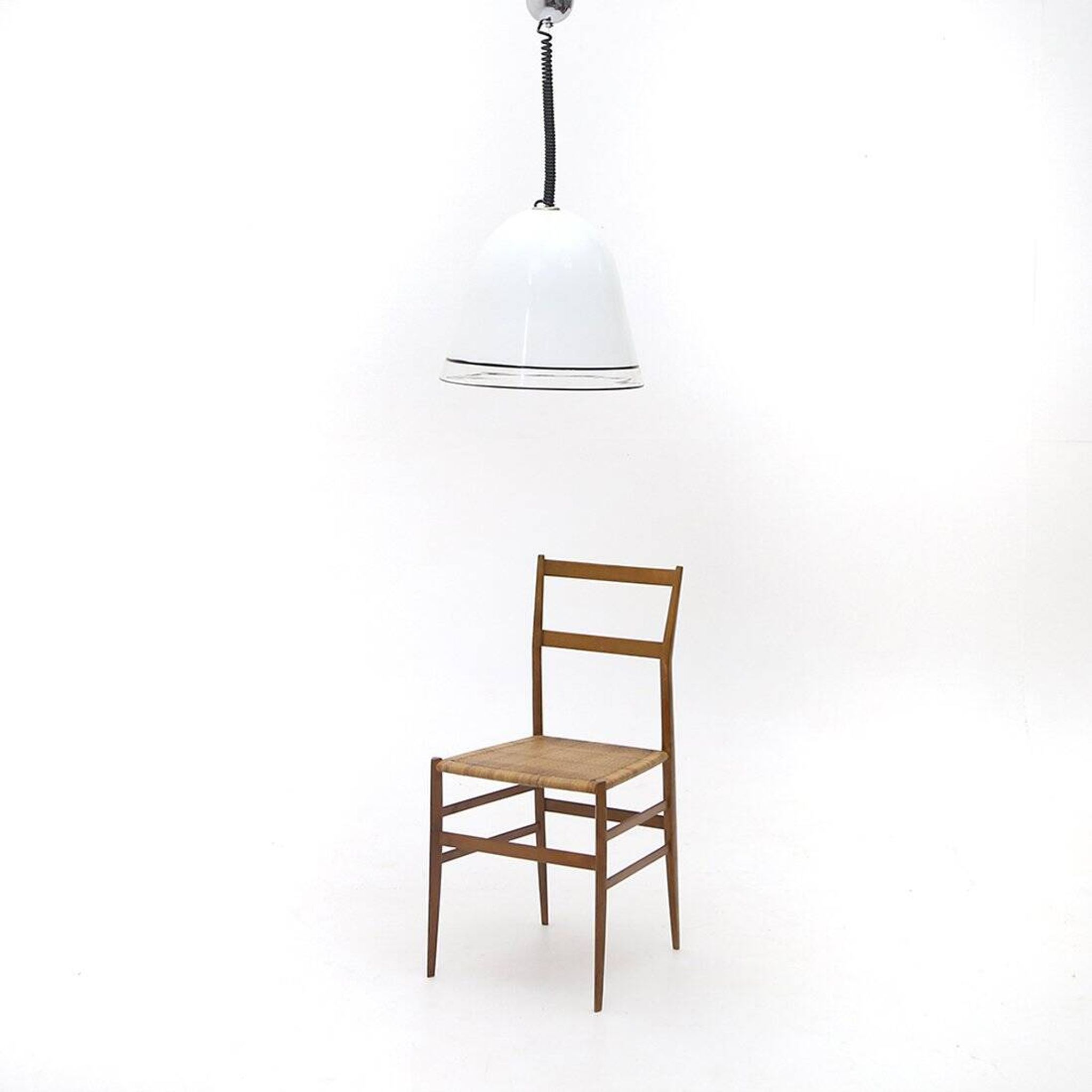 Plafonnier en verre blanc avec bords noirs, années 1970