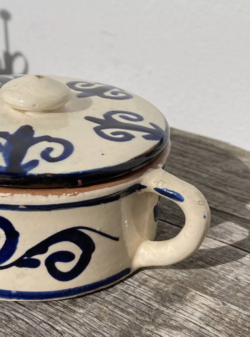 Round ceramic box candy box