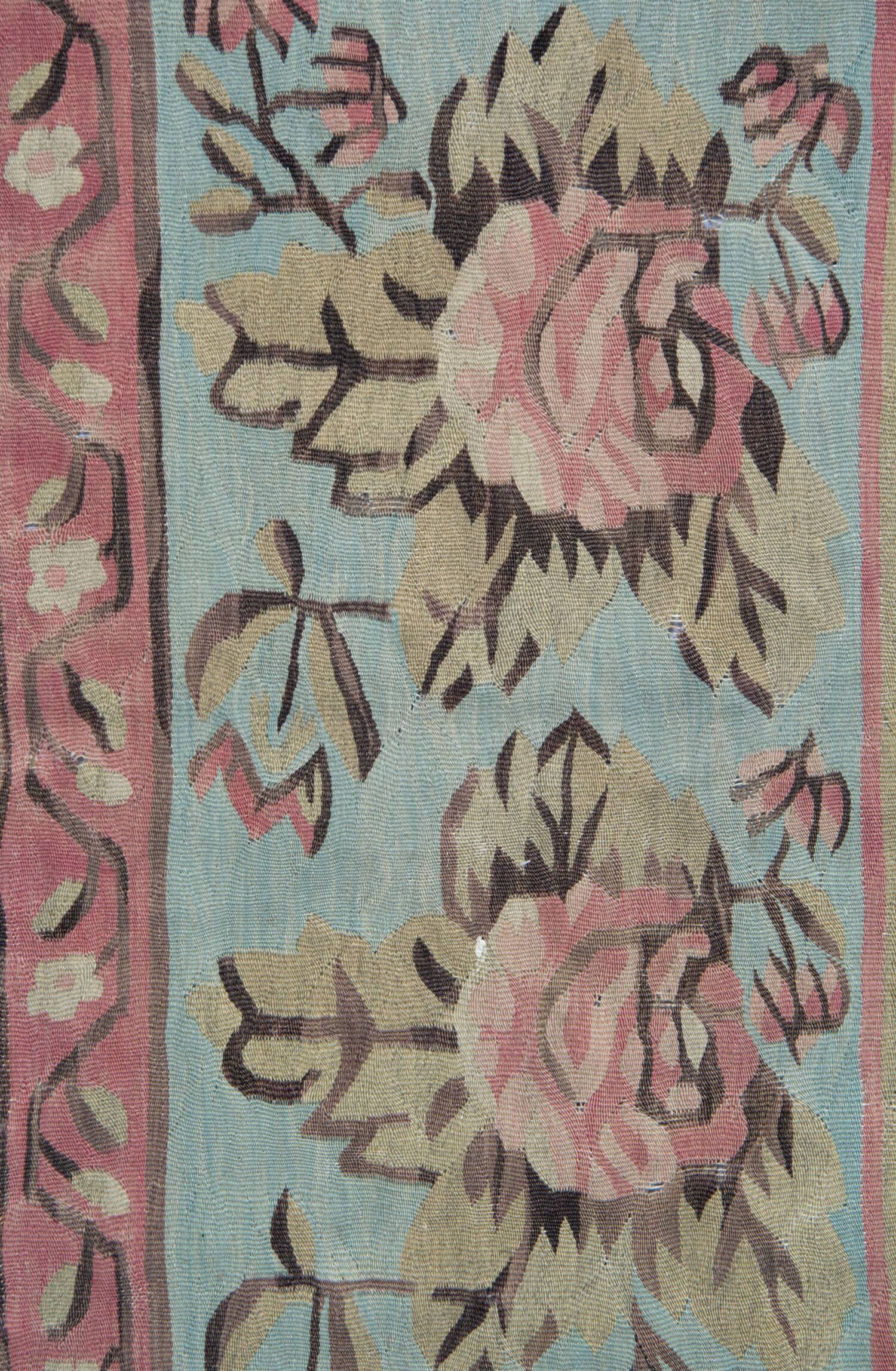 Tapis Kilim de Bessarabie en laine tissée à plat à motifs floraux roses et bleu, 1870