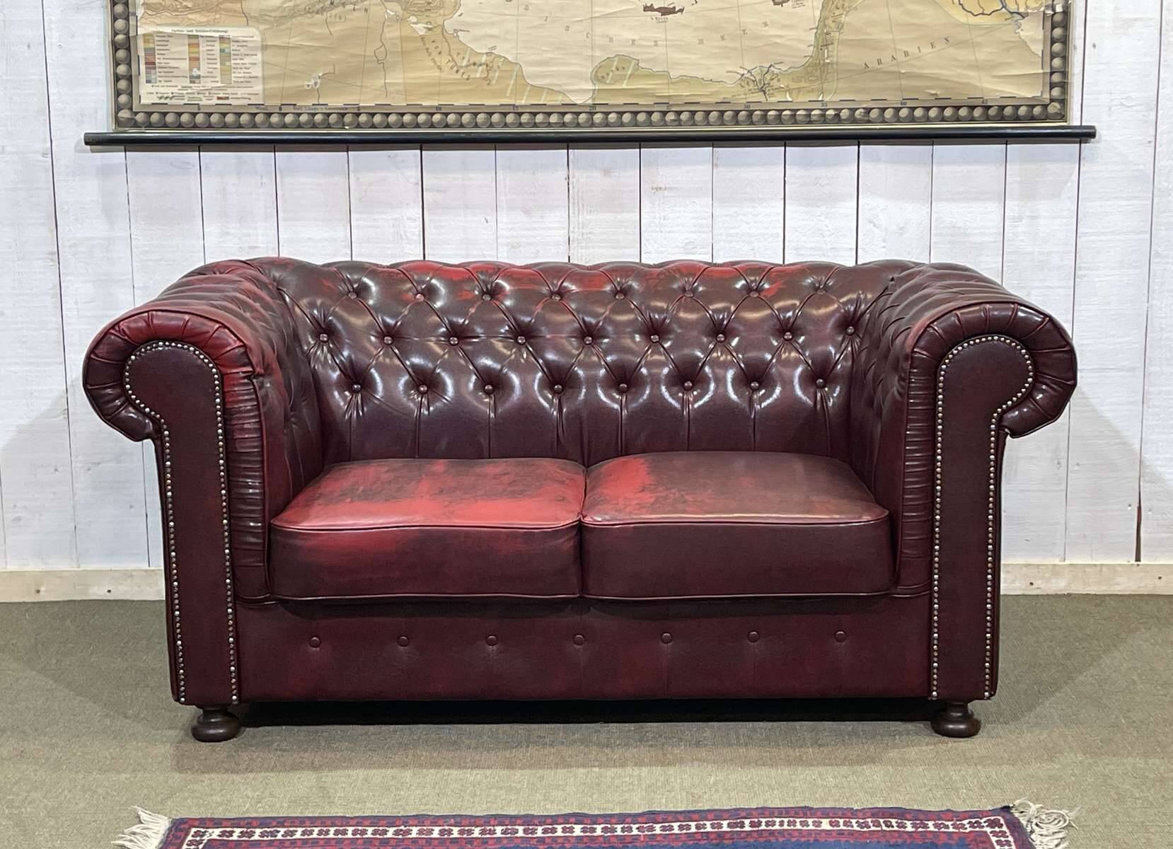 1980s Red 2-Seater Chesterfield Sofa