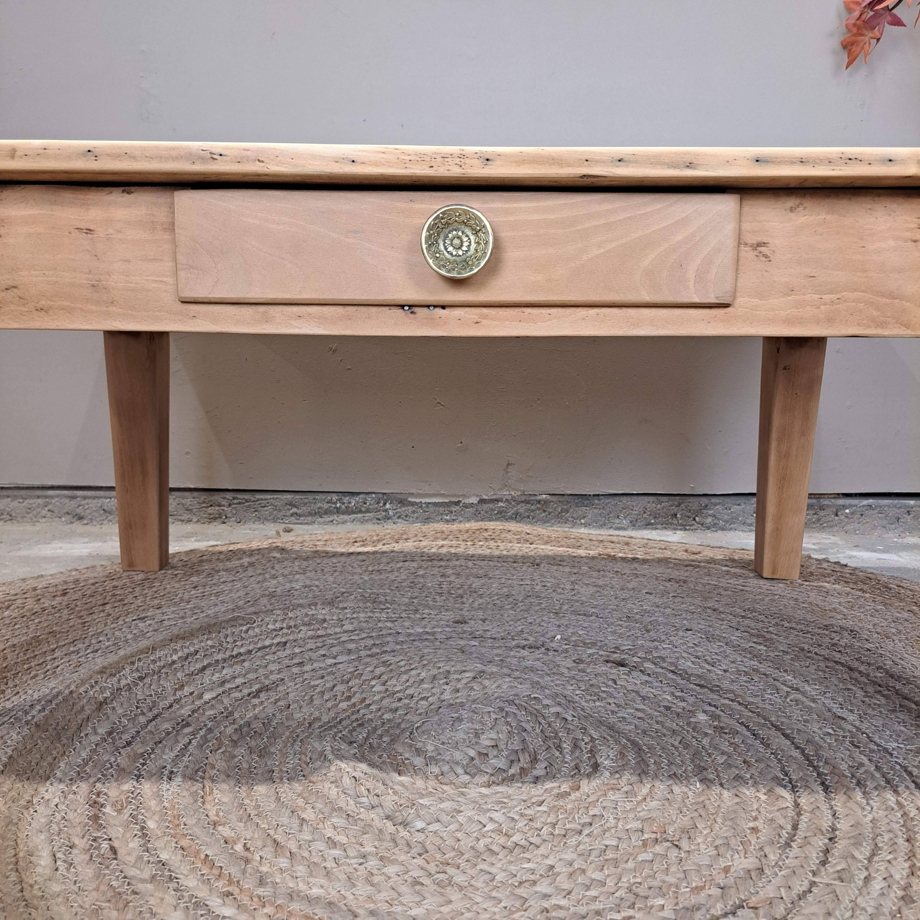 COFFEE TABLE
