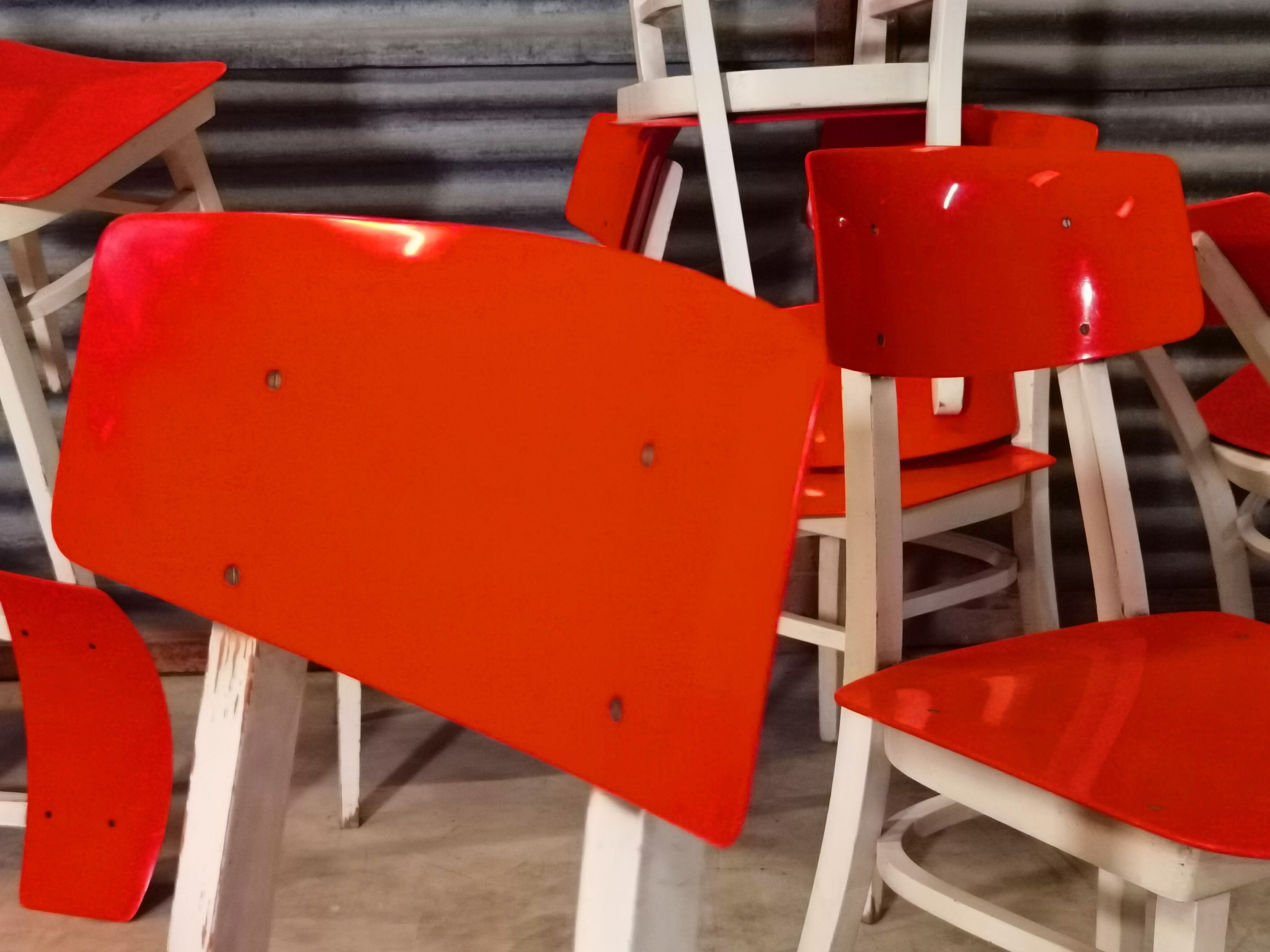 Lot de 11 chaises Ton
