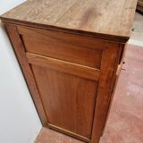 Elm buffet