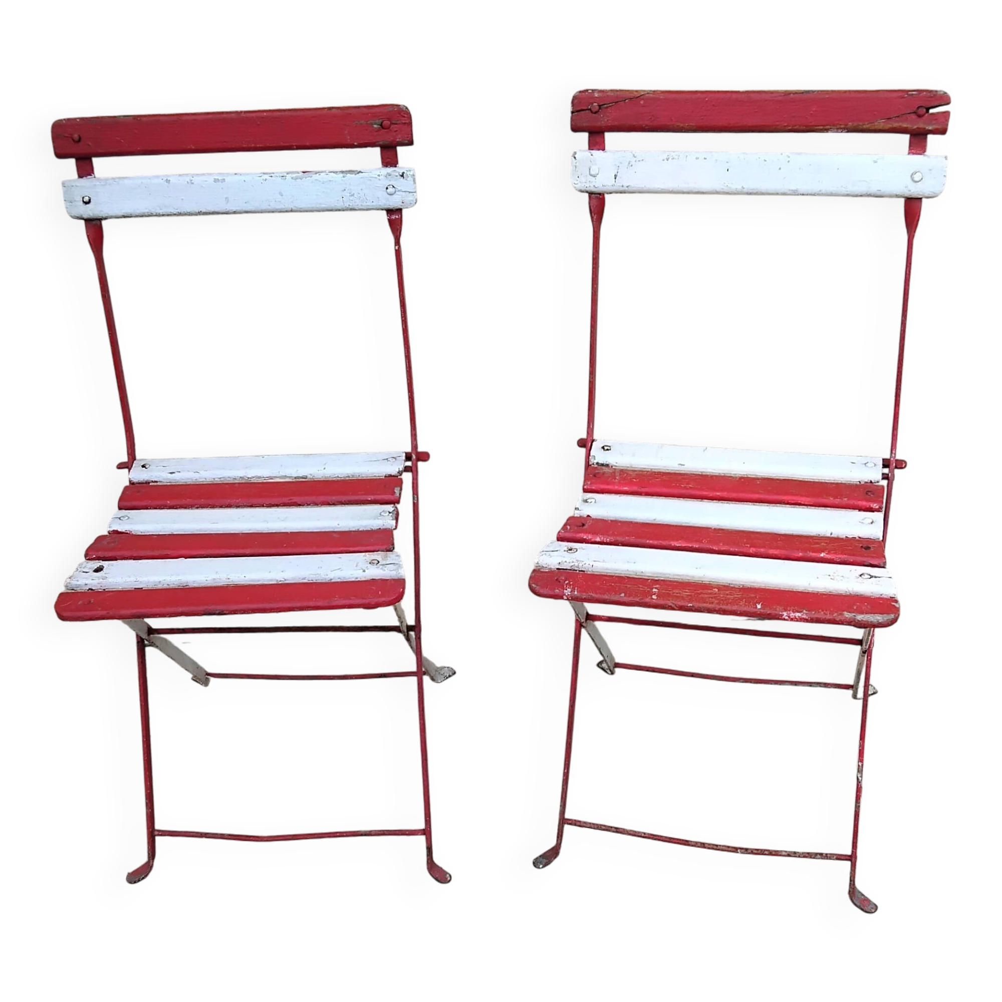 Pair of antique 1900s folding garden bistro chairs