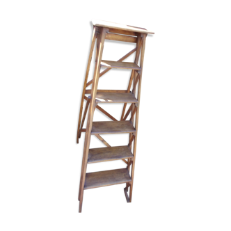 old wooden stepleau