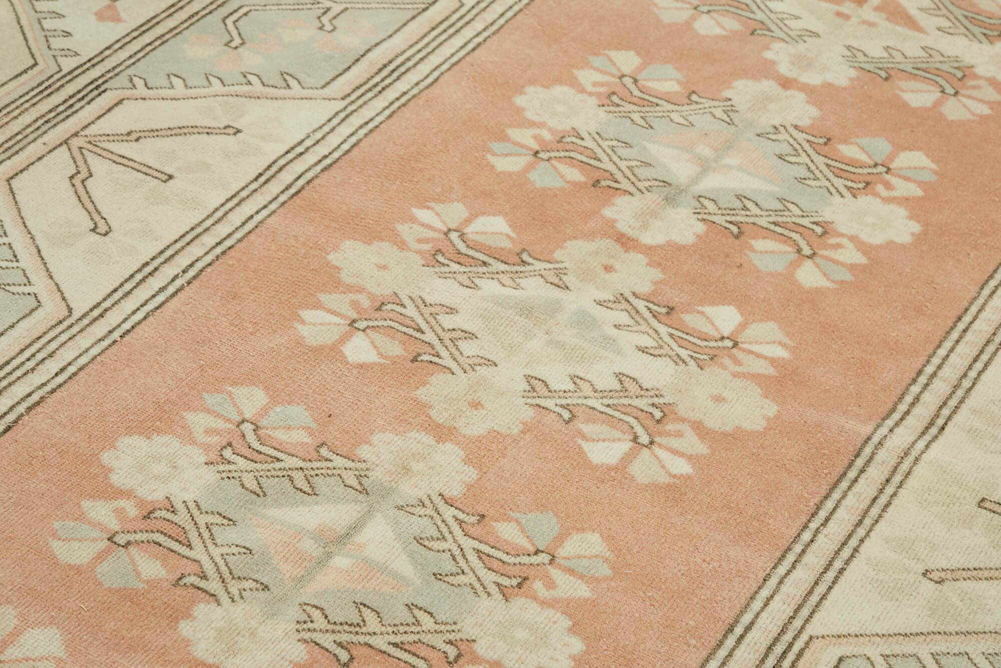 Turkish Vintage Anatolian Rug 198 cm x 295 cm
