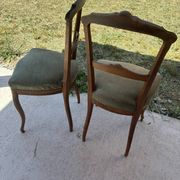 Paire de chaises style Louis 15