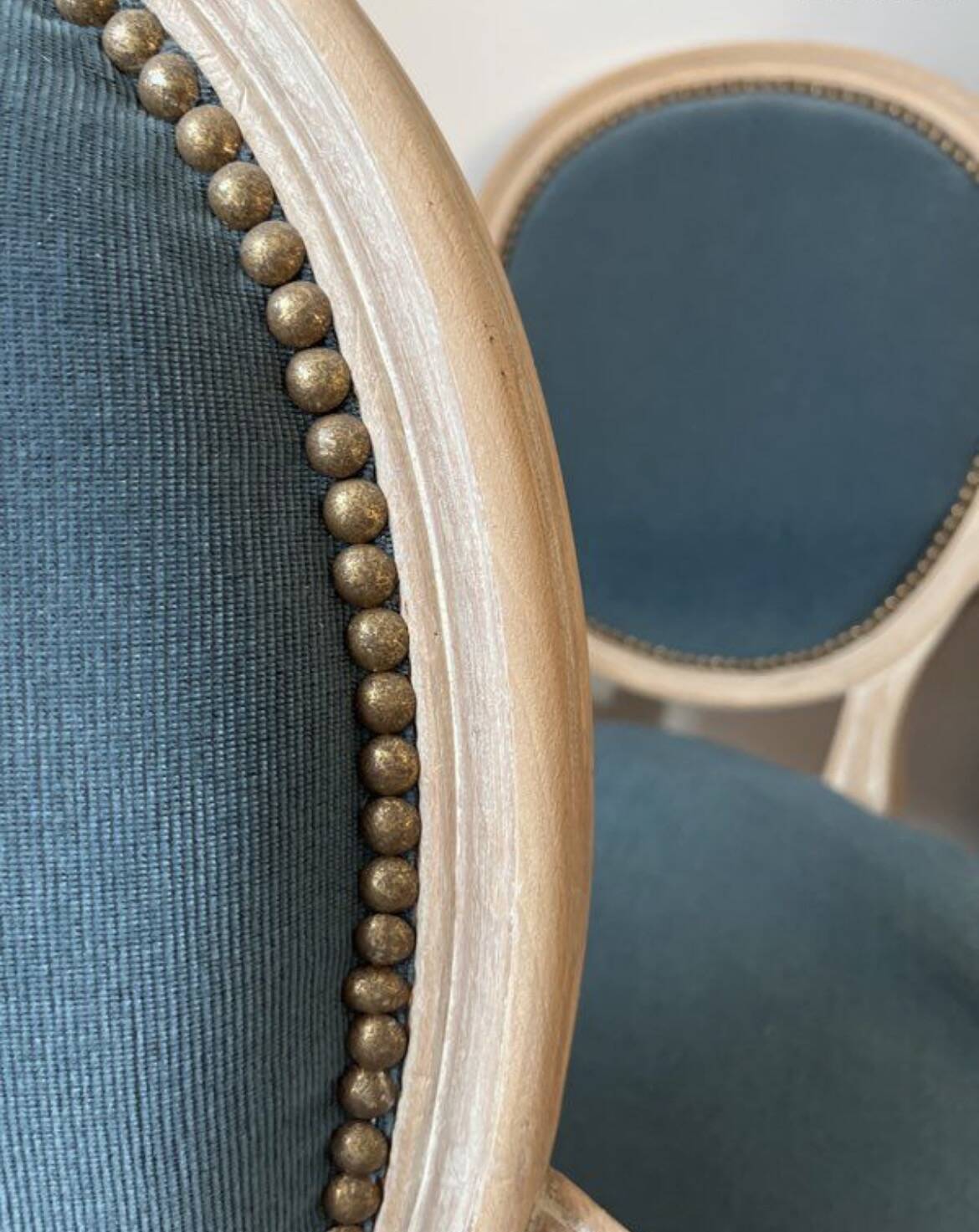 Louis XVI cabriolet armchair in blue velvet and wood, restored.