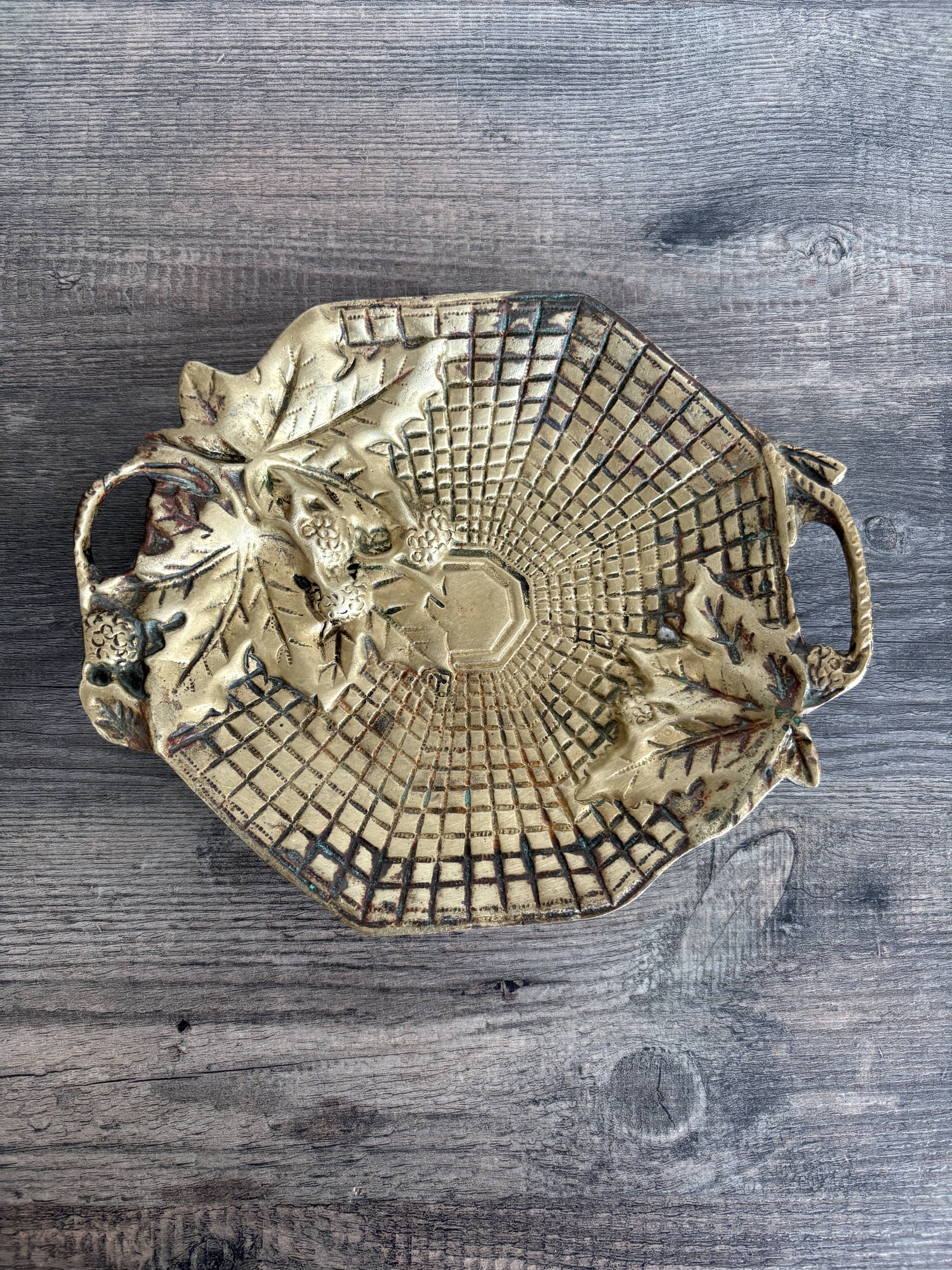 Antique brass bowl in the Nancy School style