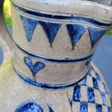 Sandstone pitcher