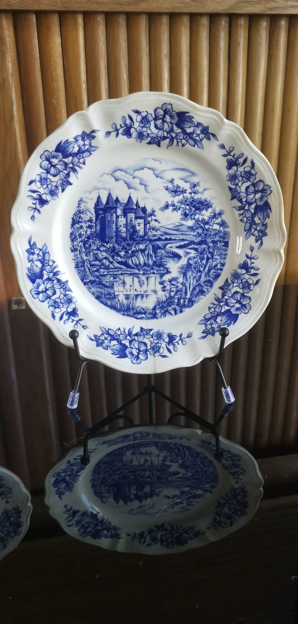 Set of 2 Sarreguemines porcelain collector's plates from the 70s