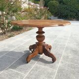 Charles X walnut pedestal table
