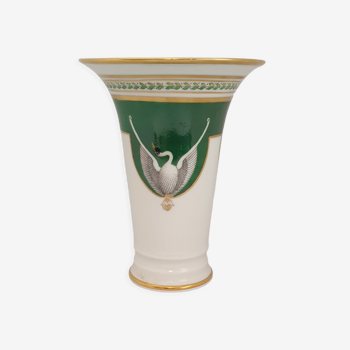 Porcelain vase decorated Rovina in Epinal