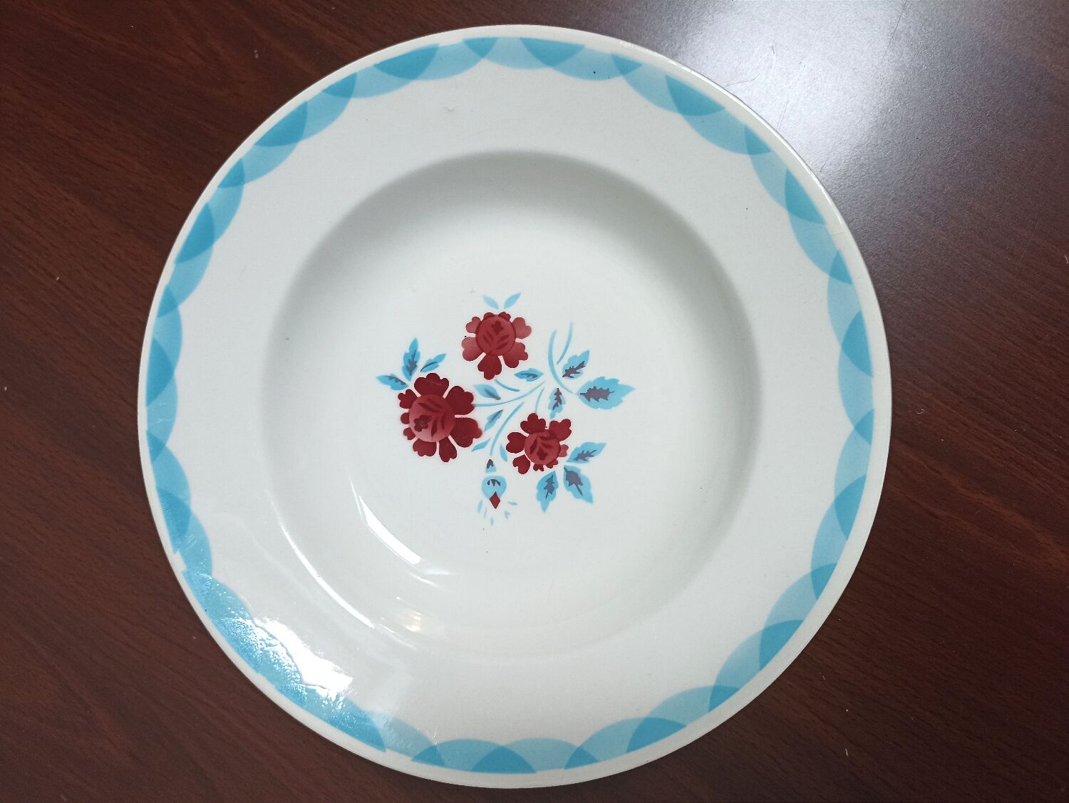 Hollow plate Moulin des loups model Charente