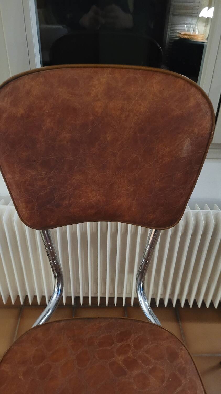 2 70s crocodile chairs