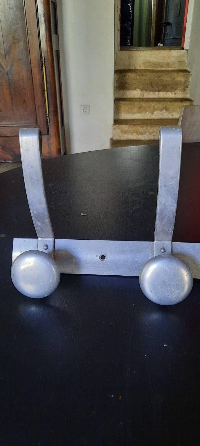 Aluminum wall coat rack