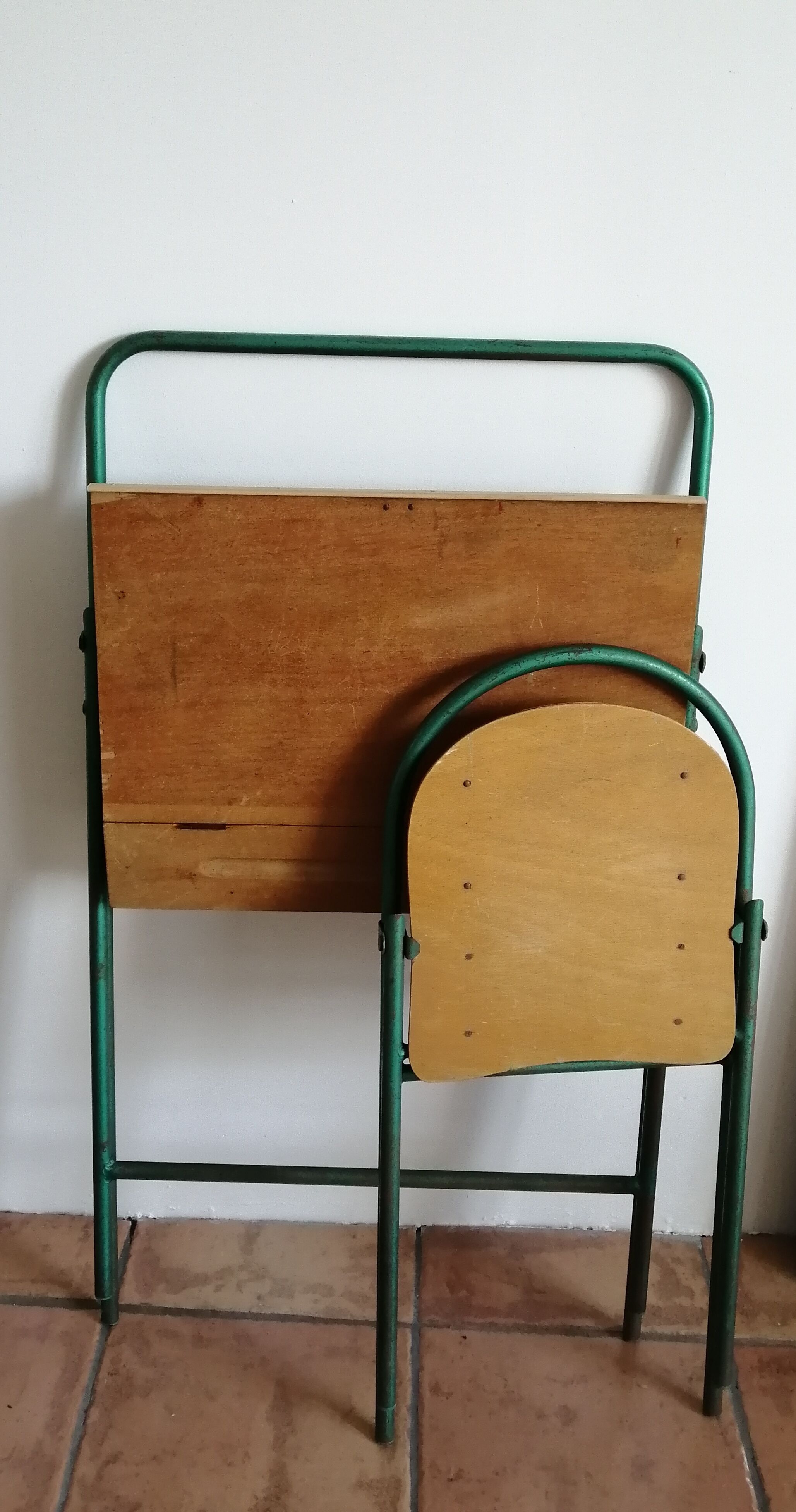 Foldable child desk 50s/60s and its chair