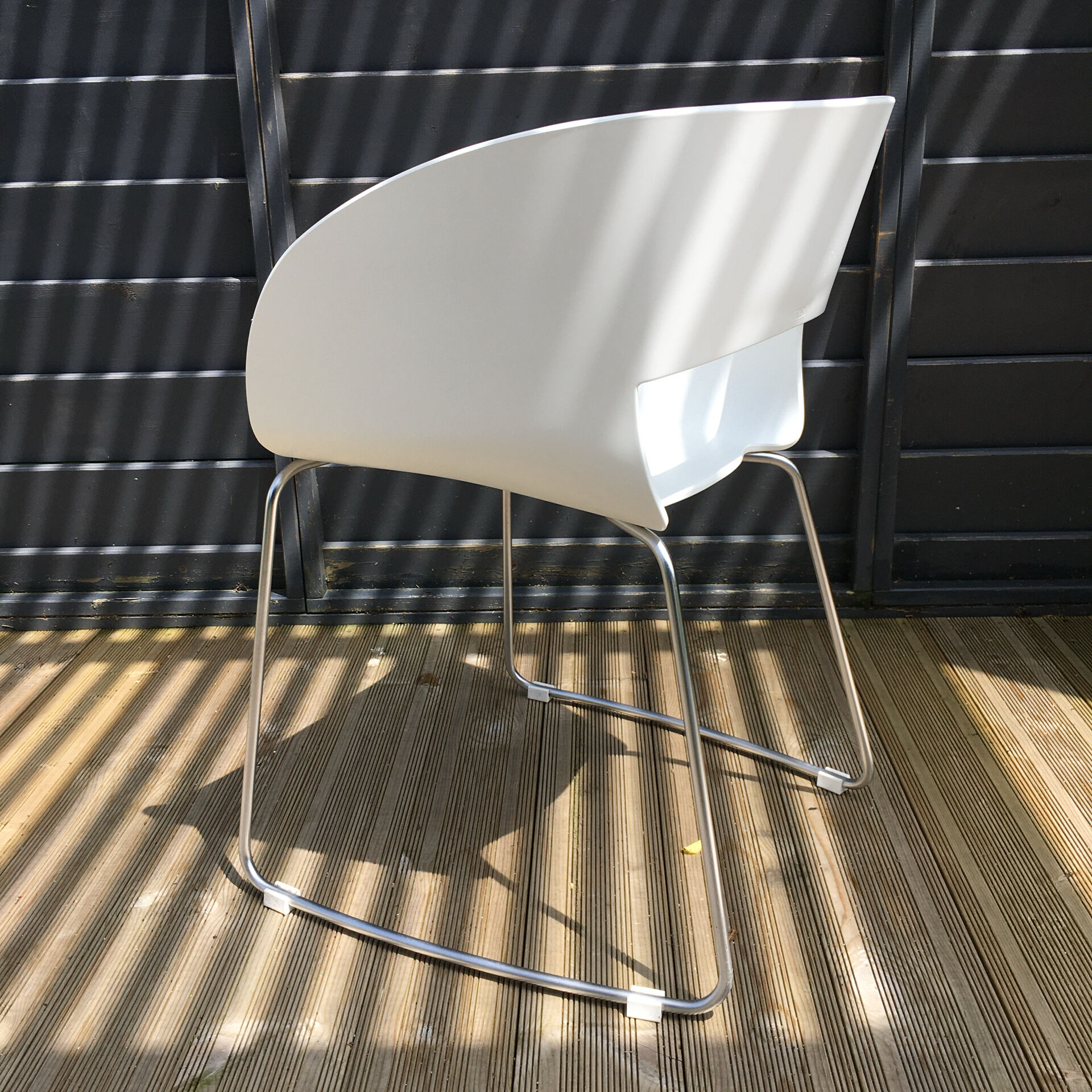 Set of 2 Tribû garden dining chairs