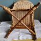 Ancien fauteuil / chaise d'enfant vintage des années 60 en osier / rotin