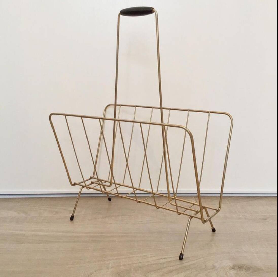 Vintage magazine rack in gold metal