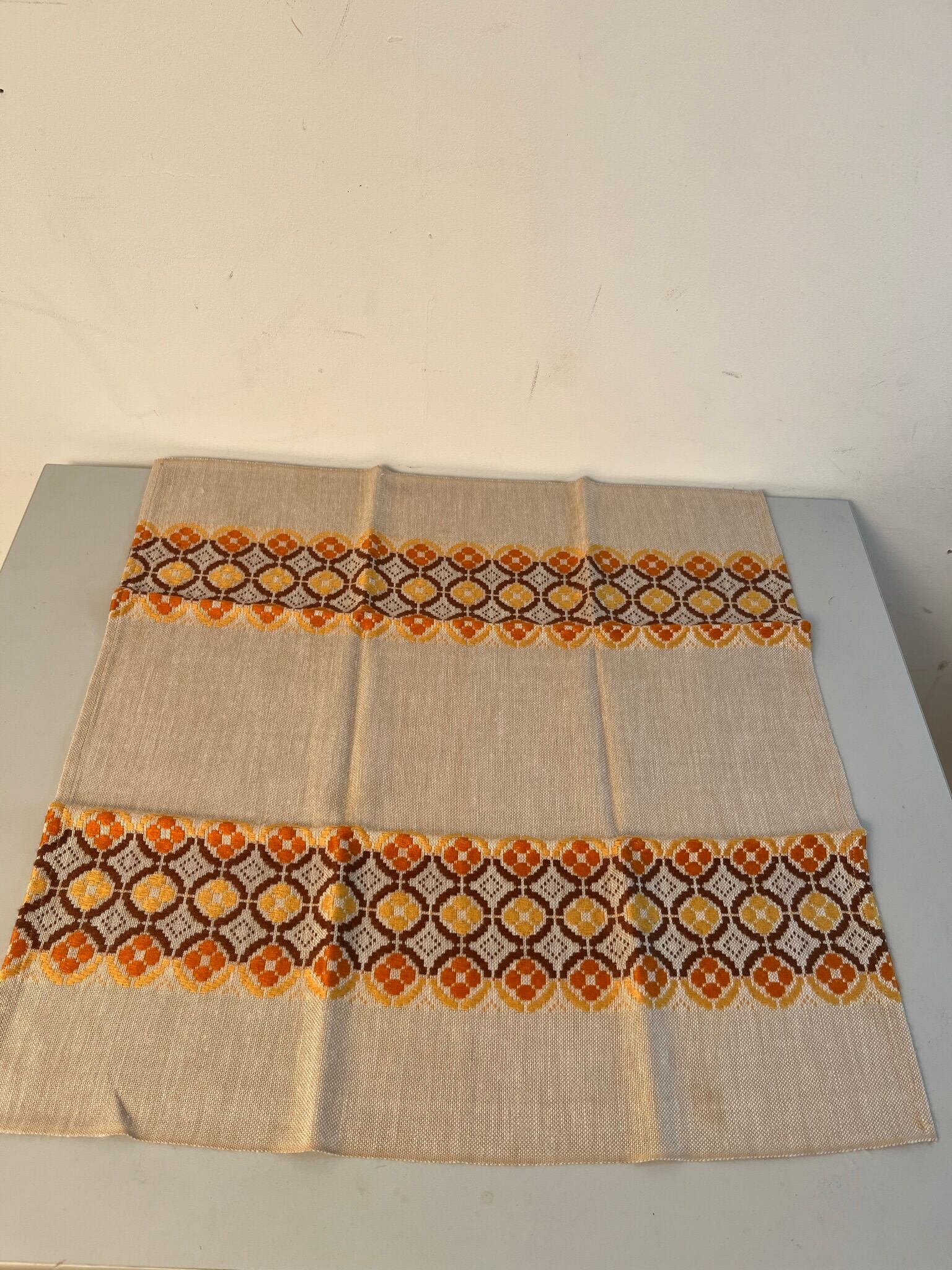 Set of 11 napkins motifs from the seventies 70s