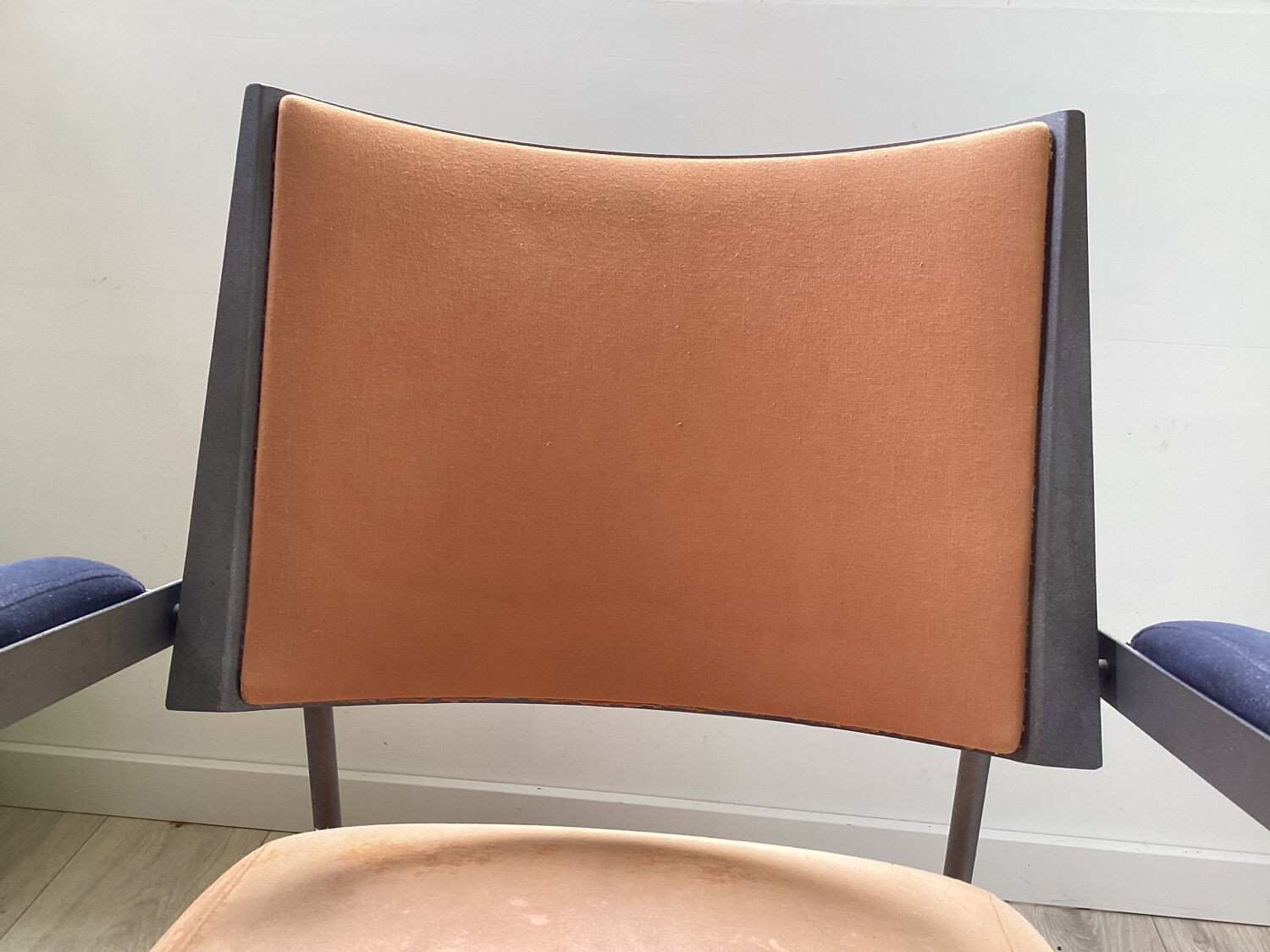 Oscar Harri Kohonen Chair