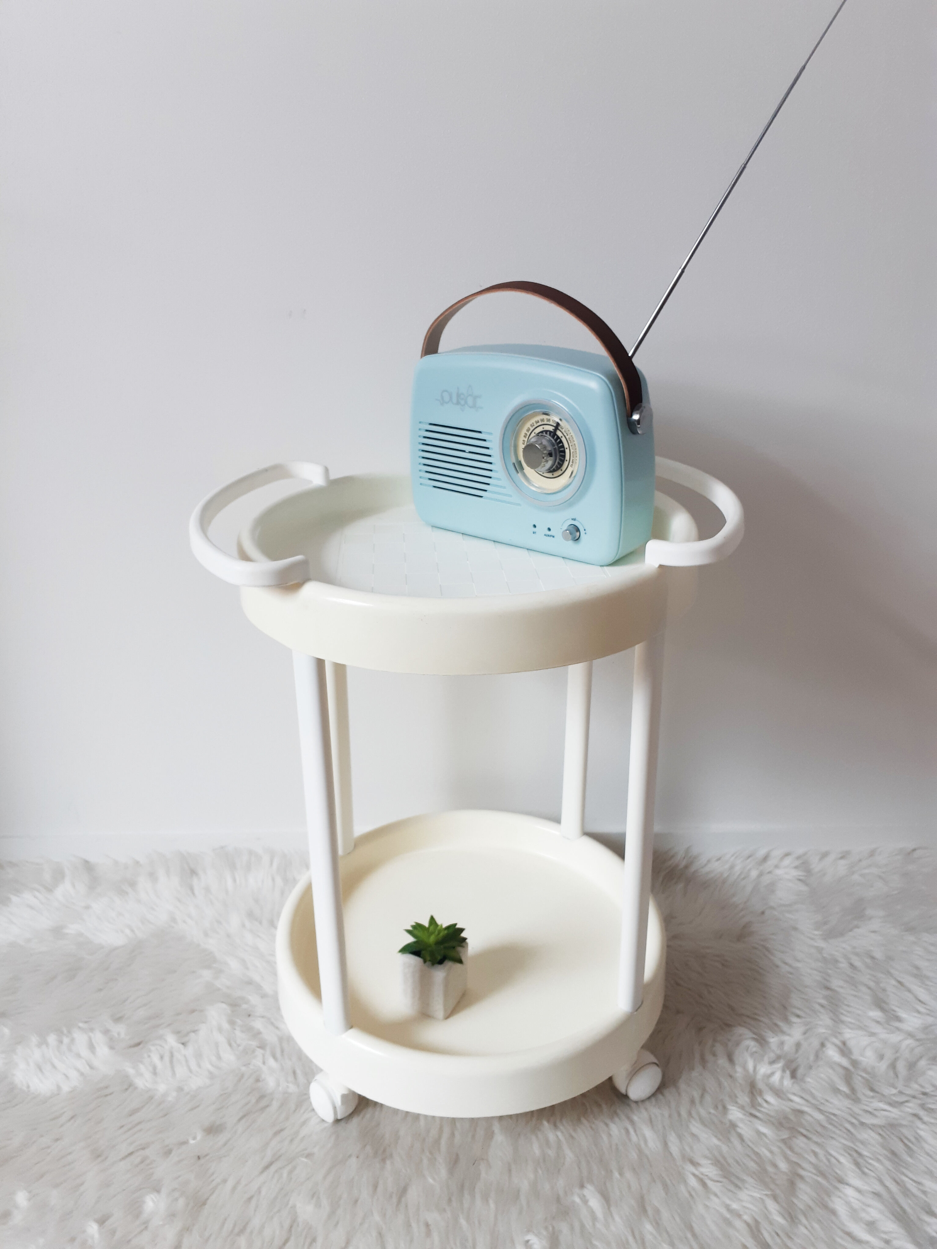 Vintage bar table, white plastic, round table, 70s, Simo, made in Italy