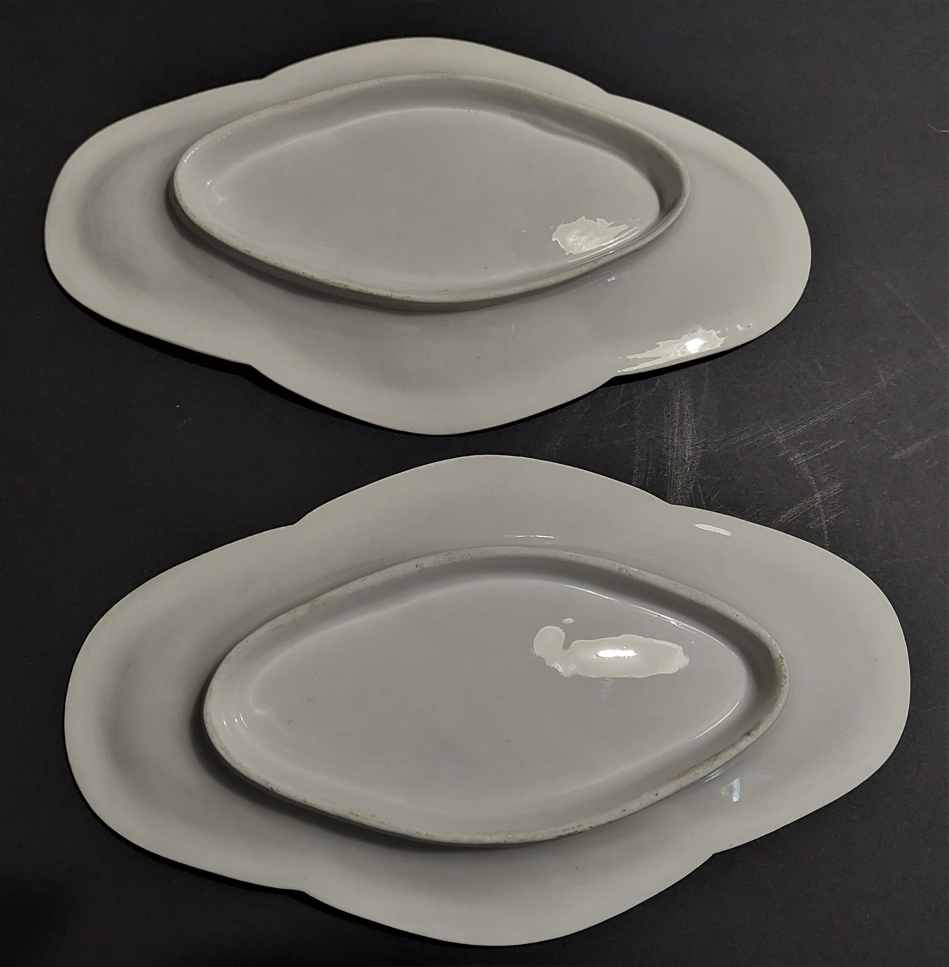 Pair of porcelain raviers floral decoration