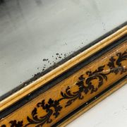 French mirror flower motive