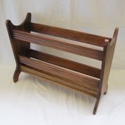 Porte-revues en bois