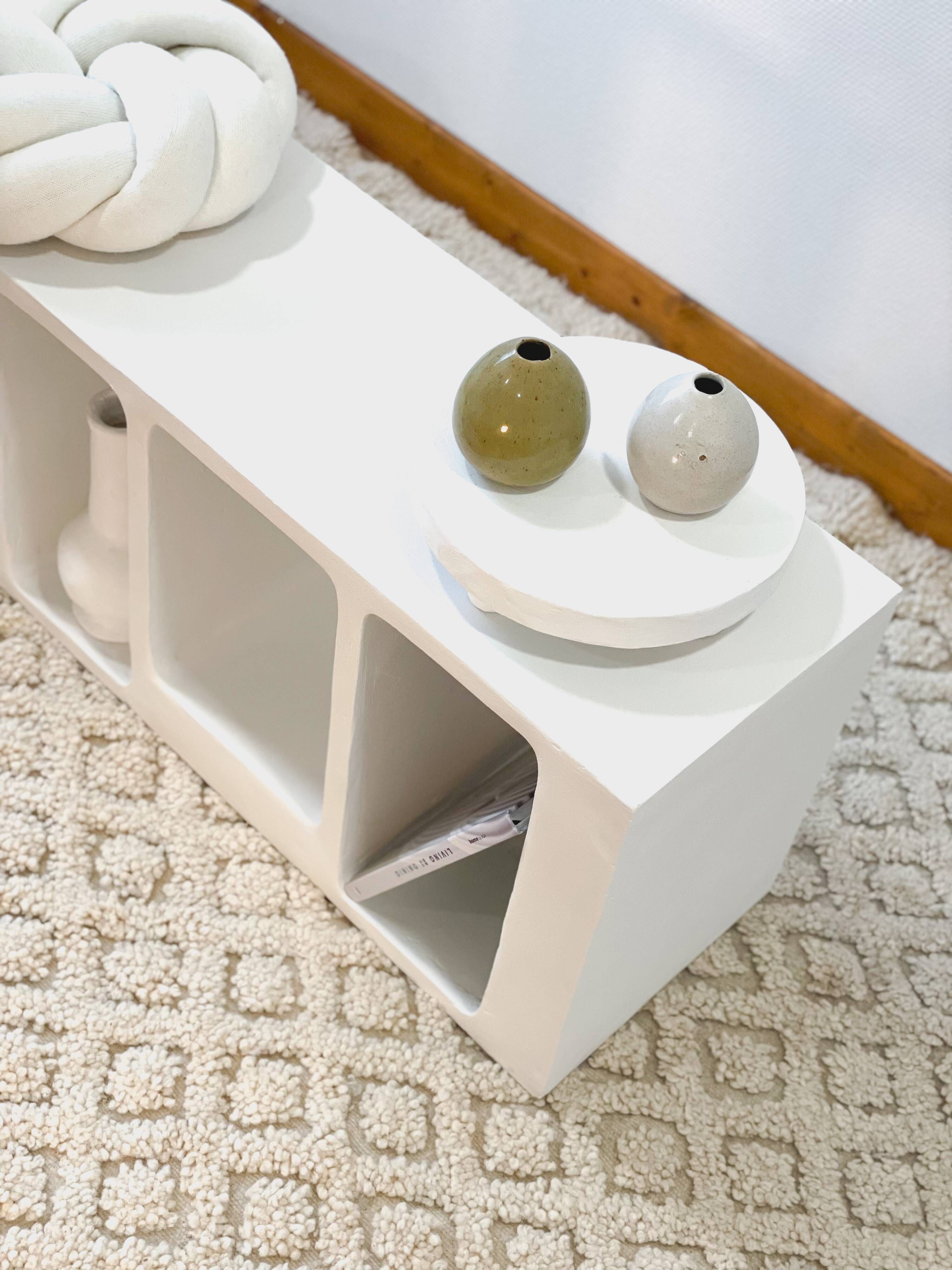 Concrete shelf - Length 100 cm - 4 niches - Mineral n°1