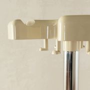Porte-manteau Space Age « VIP » par Pablett